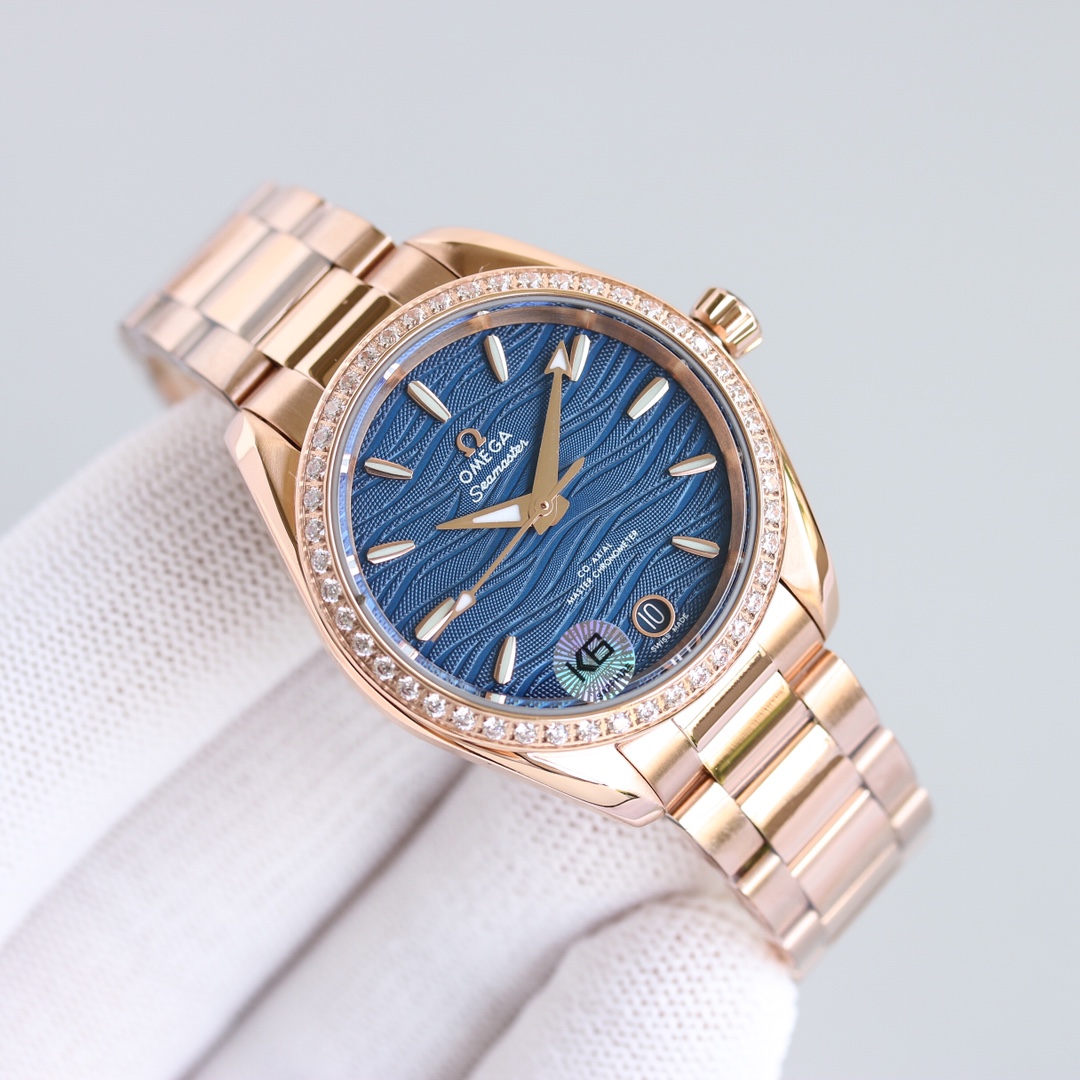 The Omega Seamaster series has a diameter of 34mm.