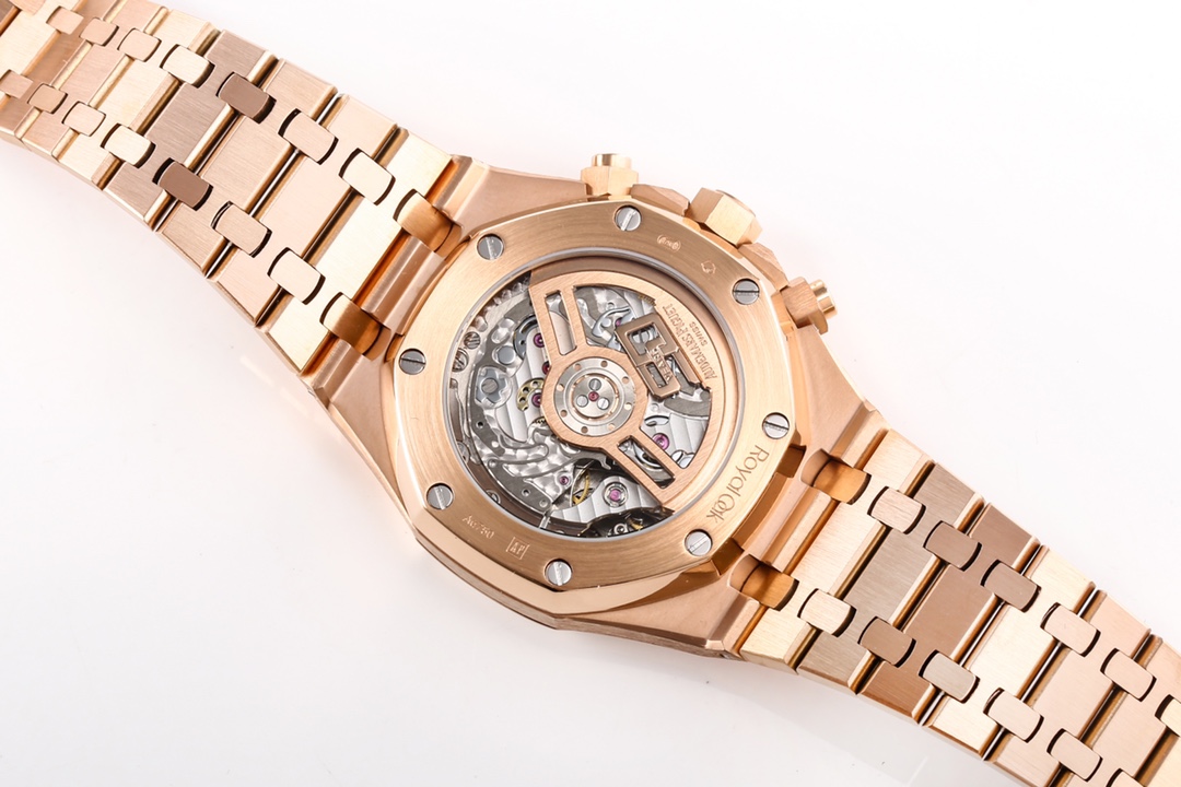 The new 26240 chronograph in the Audemars Piguet Royal Oak serie