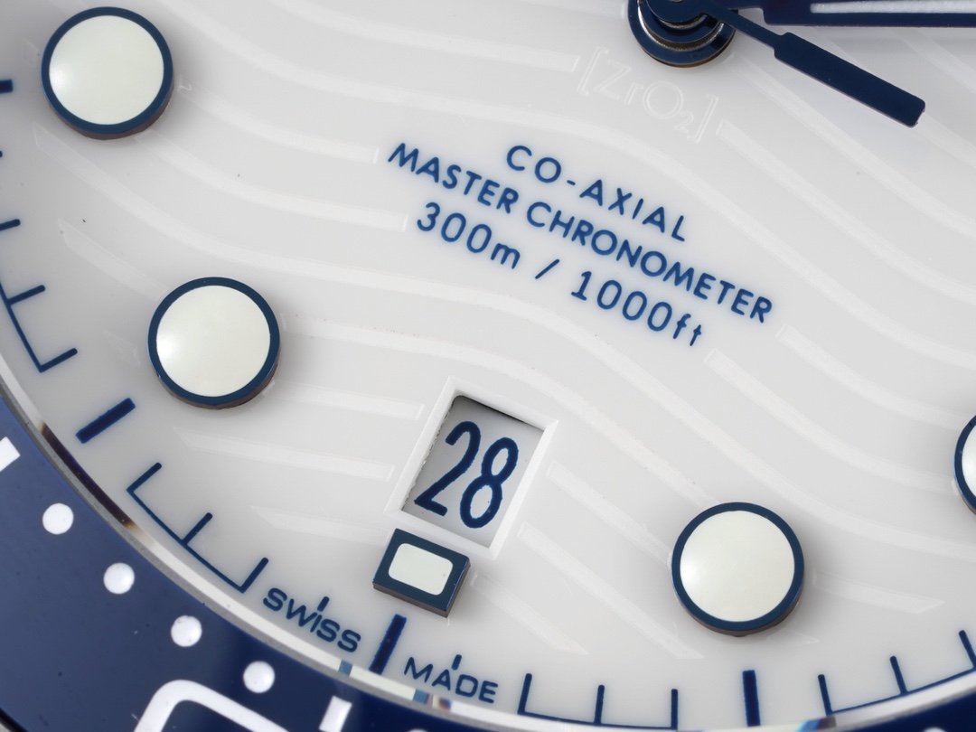 Omega SEAMASTER Seamaster Planet Ocean 210.30.42.20.01.001