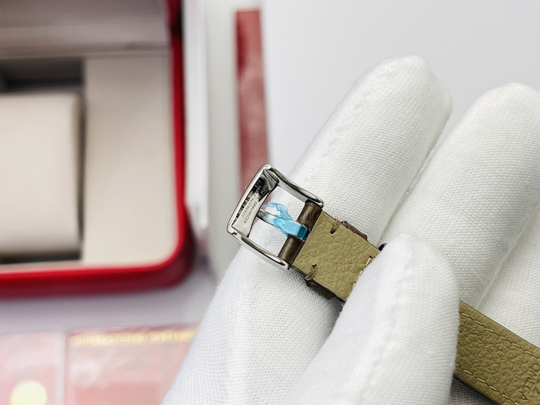 Omega Diefei ladies watch! Challenging perfection, the dial size is 27.4mm