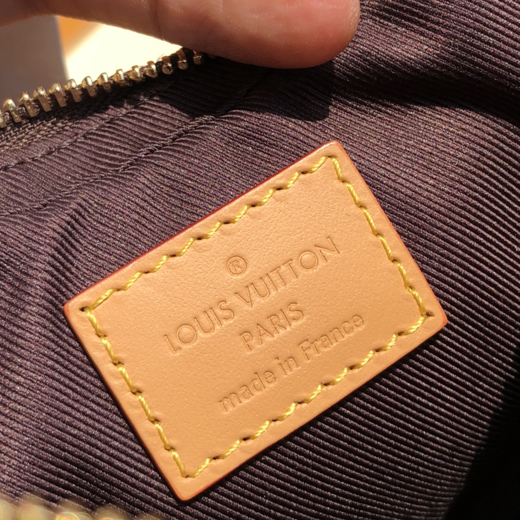 LV164643 bag