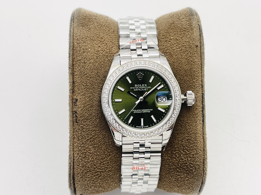 Rolex Datejust series (consistent with the original