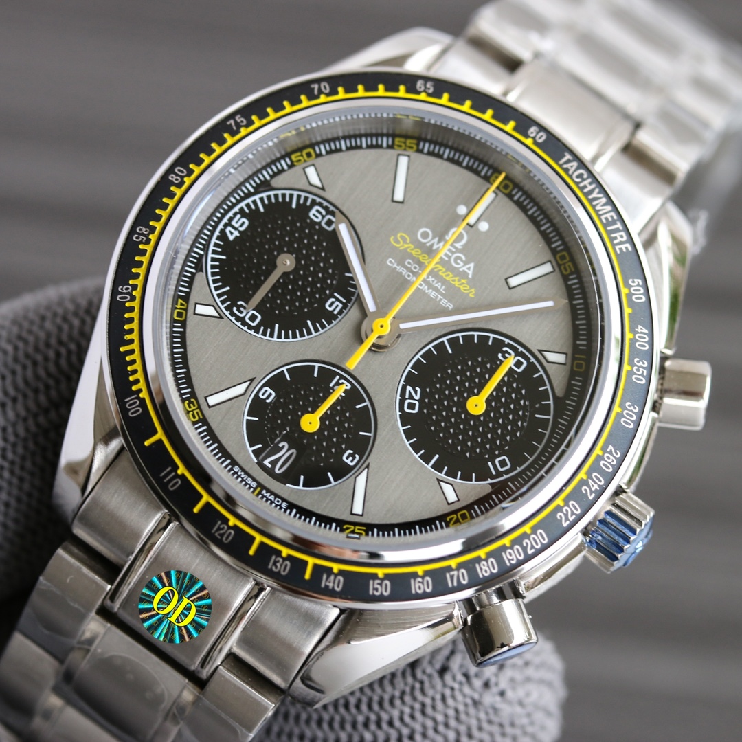 Omega Speedmaster series 326.32.40.50.06.001 multi-function chronograph watch
