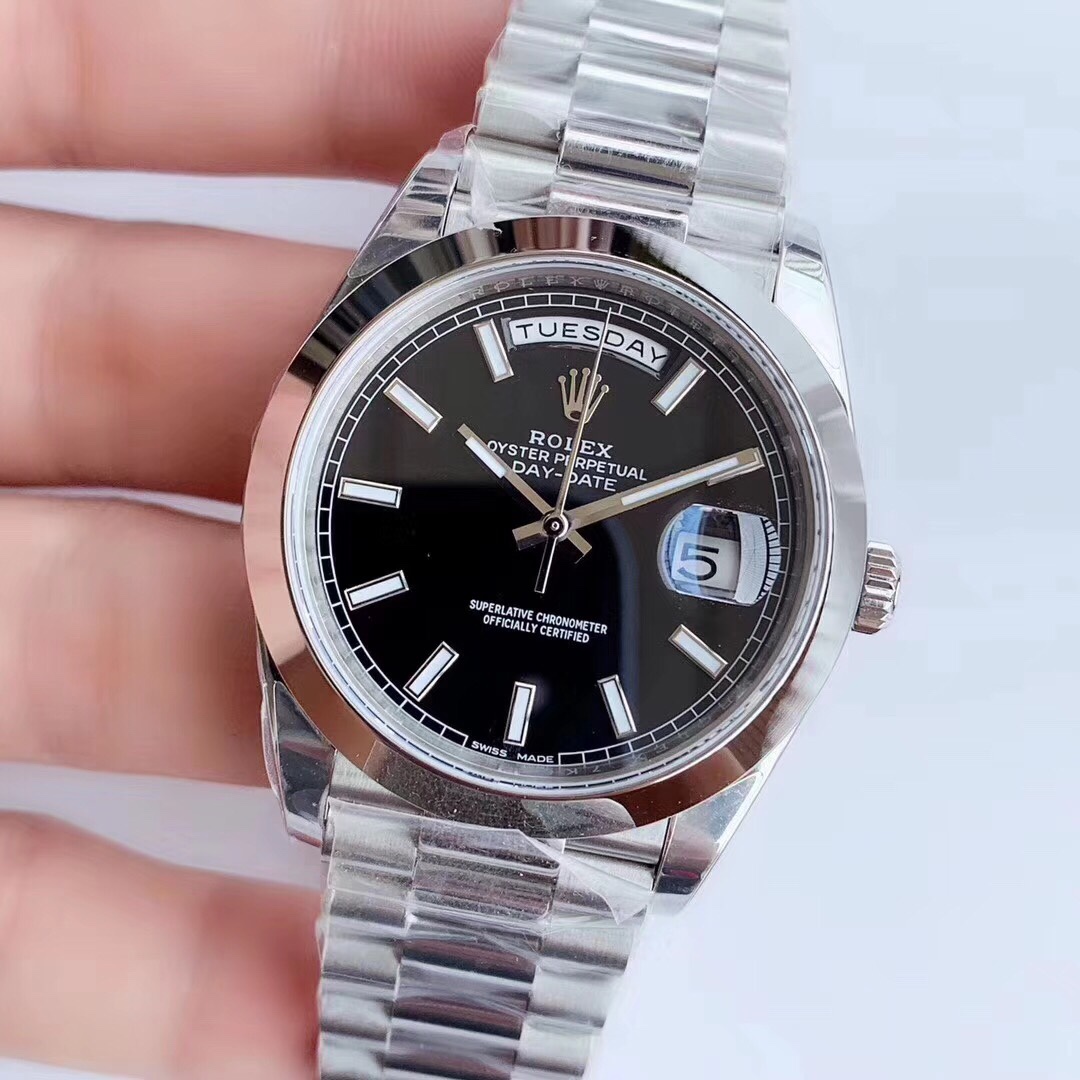 Rolex Datejust, 40mmx13mm in diameter, three beads with