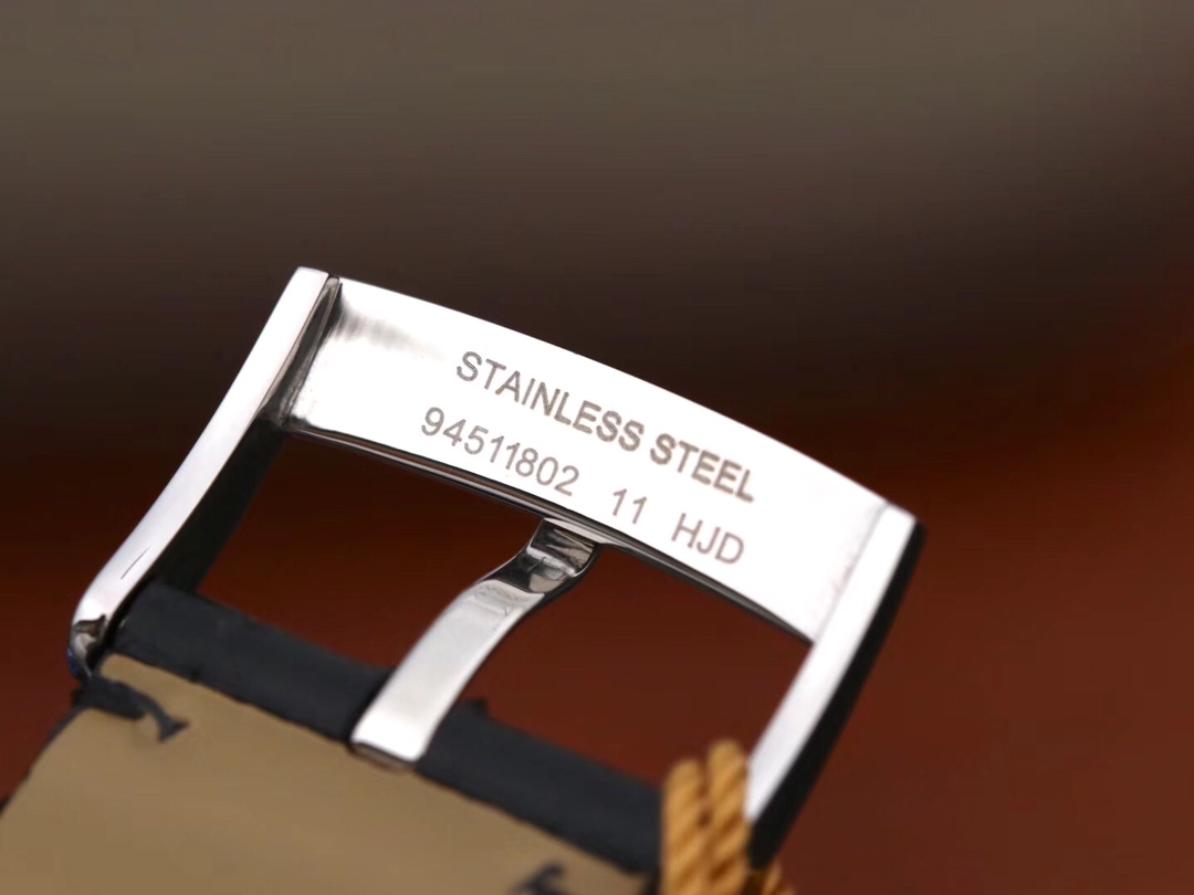 Omega’s new De Ville is a replica of the most powerful Omega De Ville watch