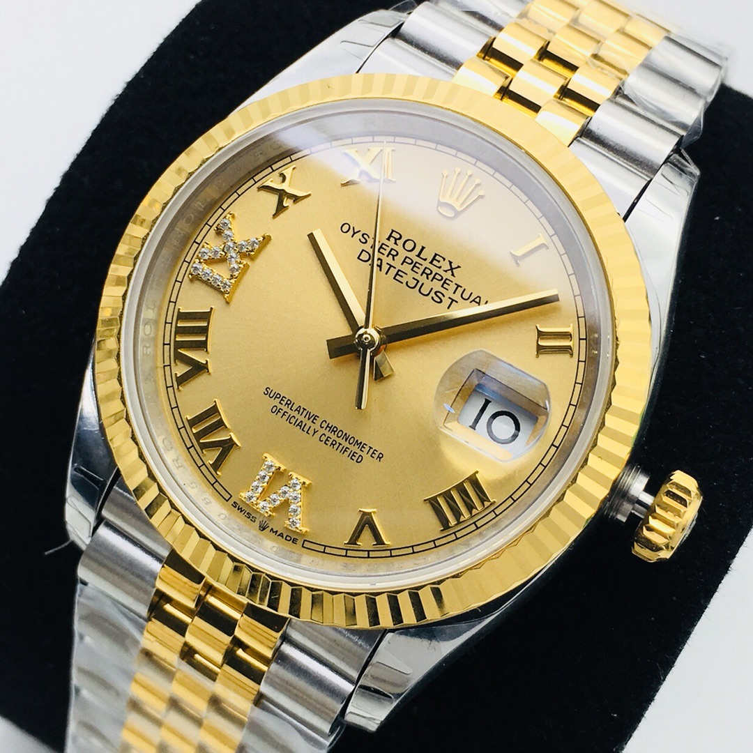 Rolex's original molded 3235 automatic mechanical movement Datejust series 126233