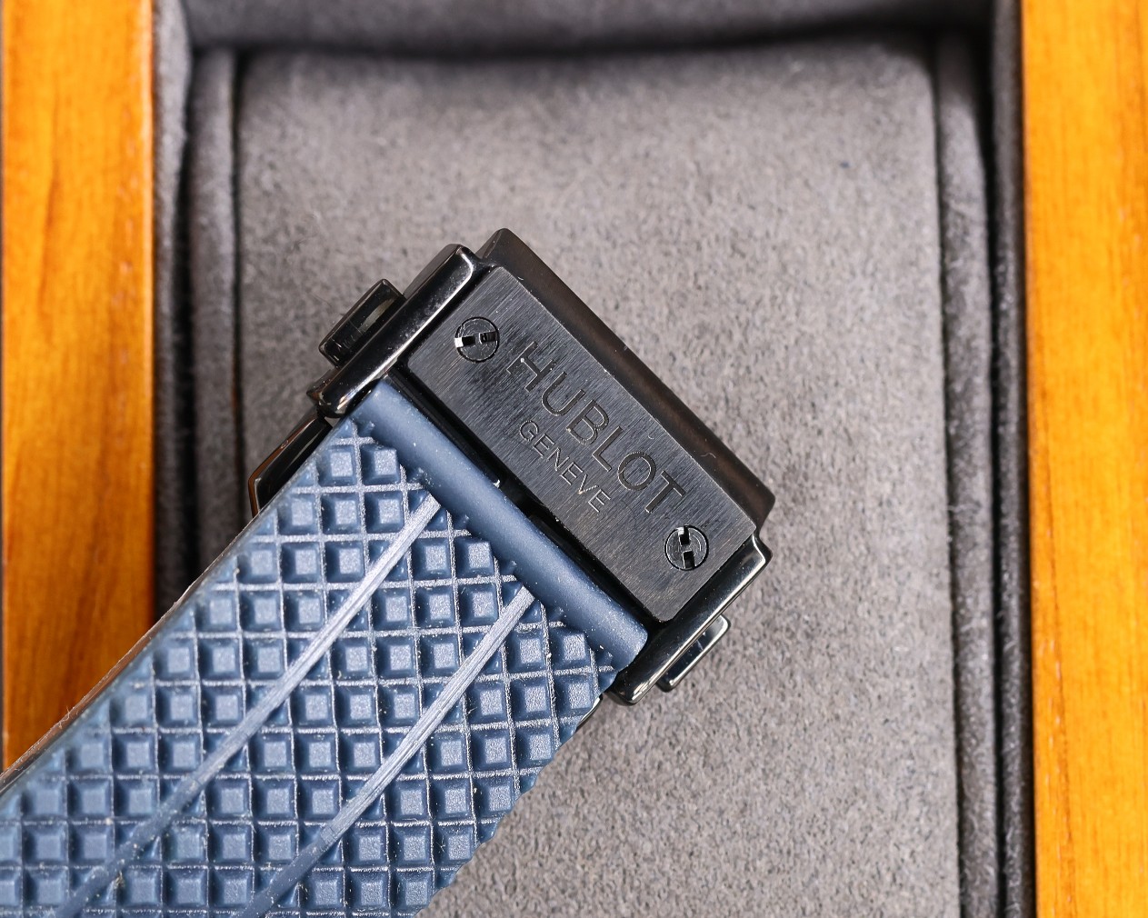 The new HUBLOT BIG BANG soul series MECA-10 watch