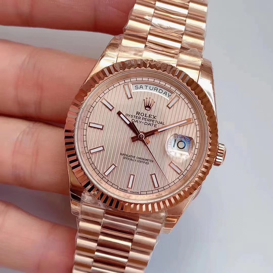 Rolex Datejust, 40mmx13mm in diameter, three beads with