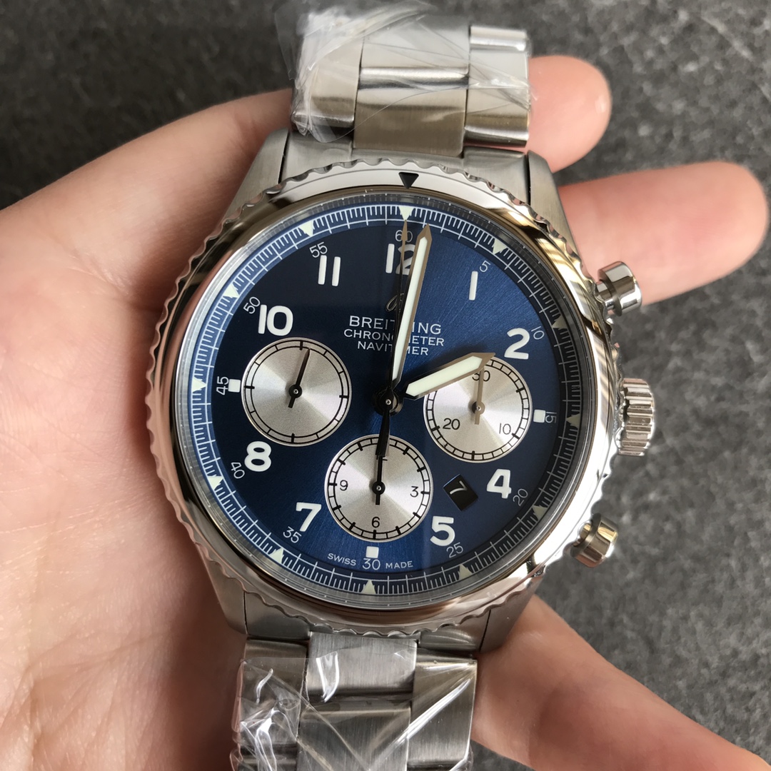 The Breitling Pilot 8 series is shipped, carrying the 7750 movement,