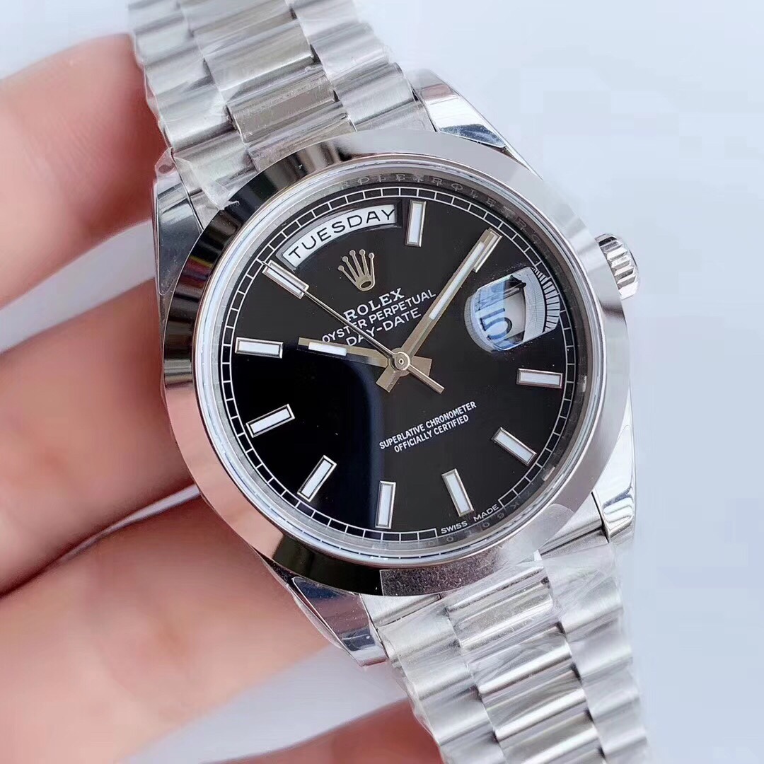 Rolex Datejust, 40mmx13mm in diameter, three beads with