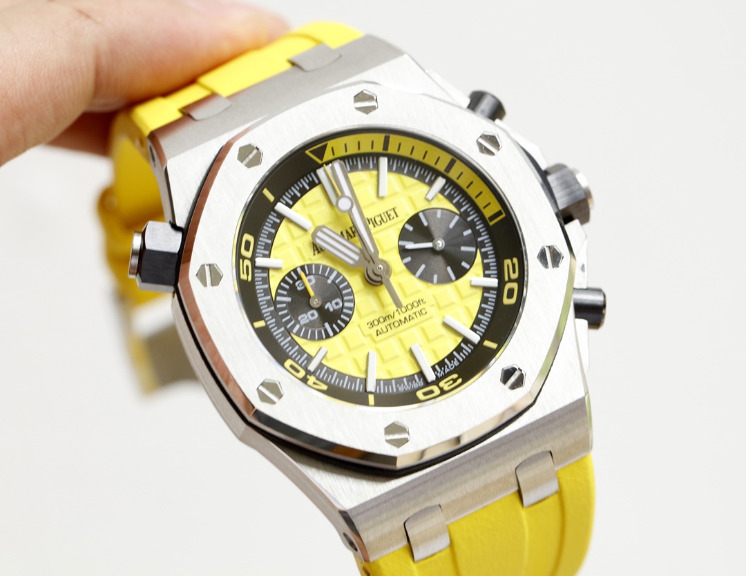 AP Audemars Piguet Royal Oak Series Fruit Watch Model: 26703
