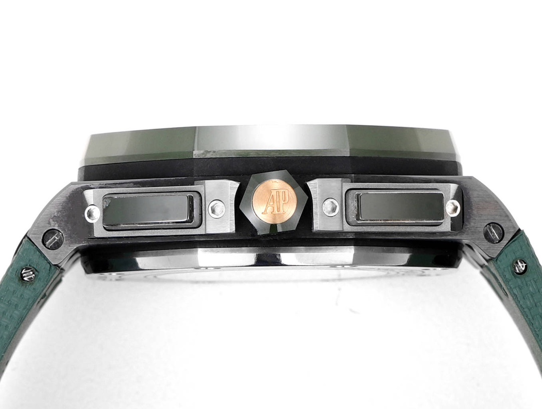 Audemars Piguet Royal Oak Offshore 26238 series 42mm watch