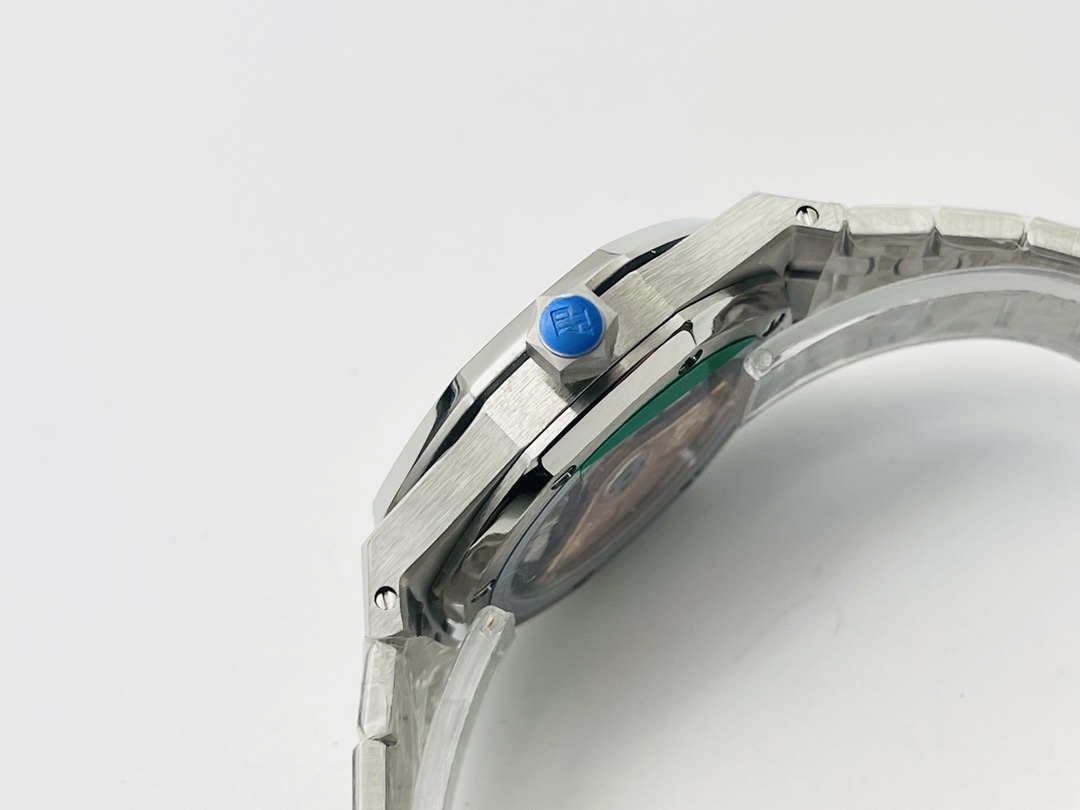 Audemars Piguet A Anniversary Women's Audemars Piguet Royal Oak 37MM Watch!