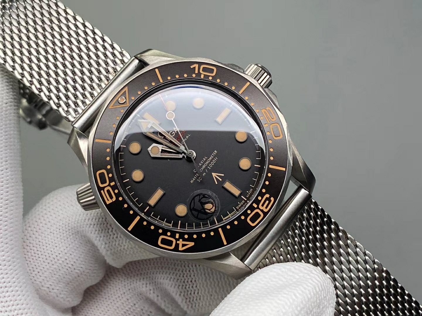 Omega Seamaster 007