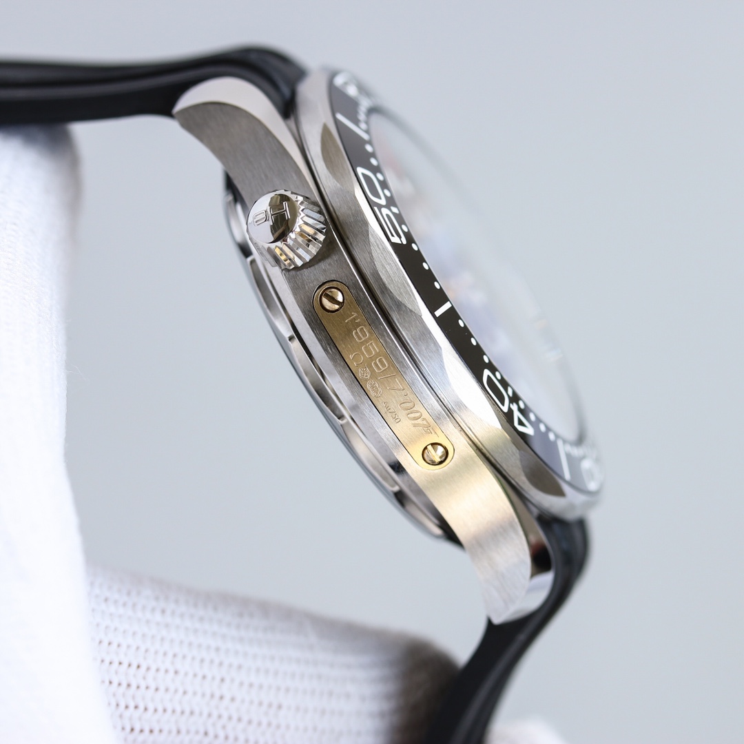 Omega Seamaster 300M 