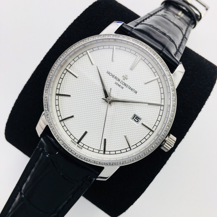 Vacheron Constantin TRADITIONNELLE 85520/000R-9850 men's watch!