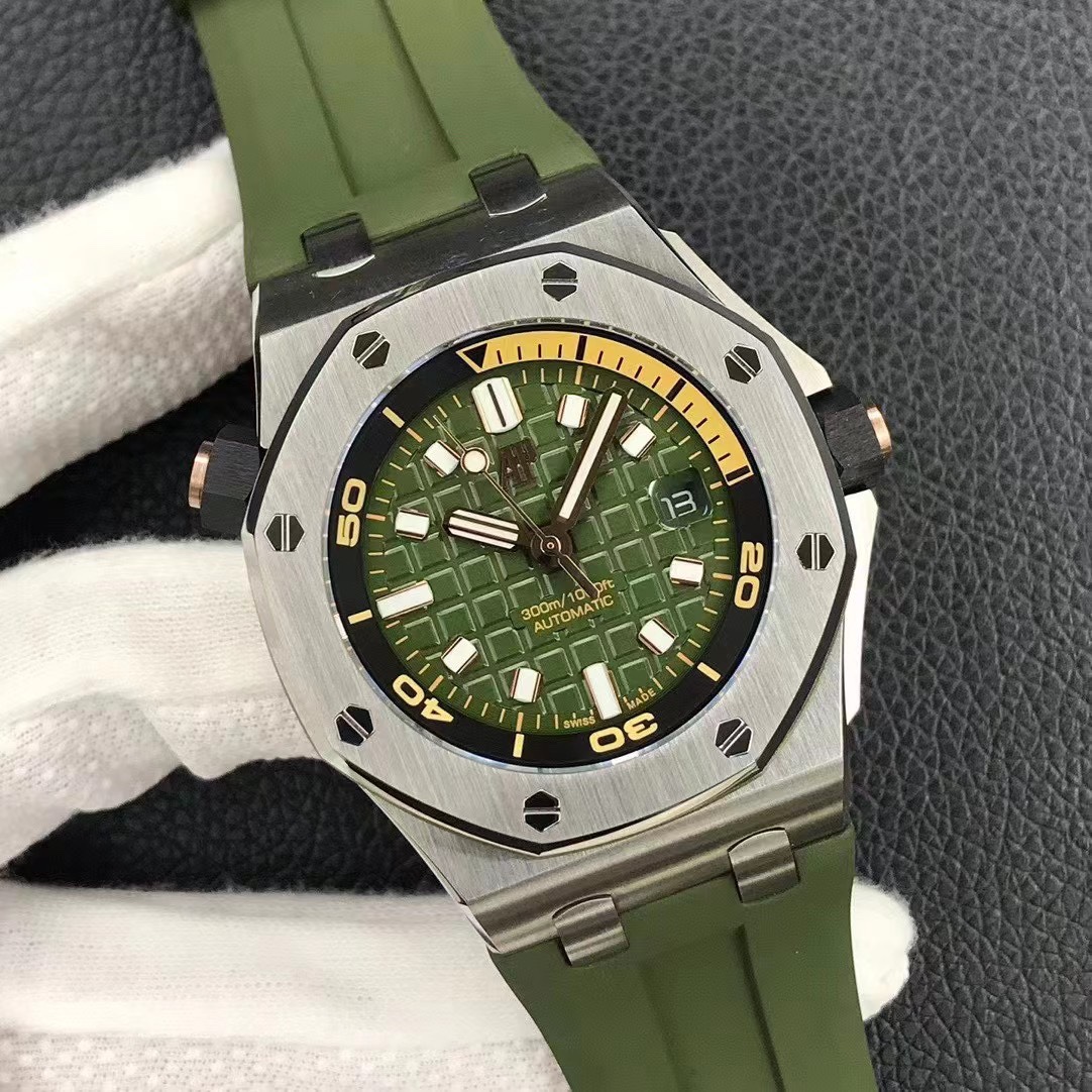 Audemars Piguet diving watch - new Audemars Piguet 15720! Watch size 42mmX14.2!