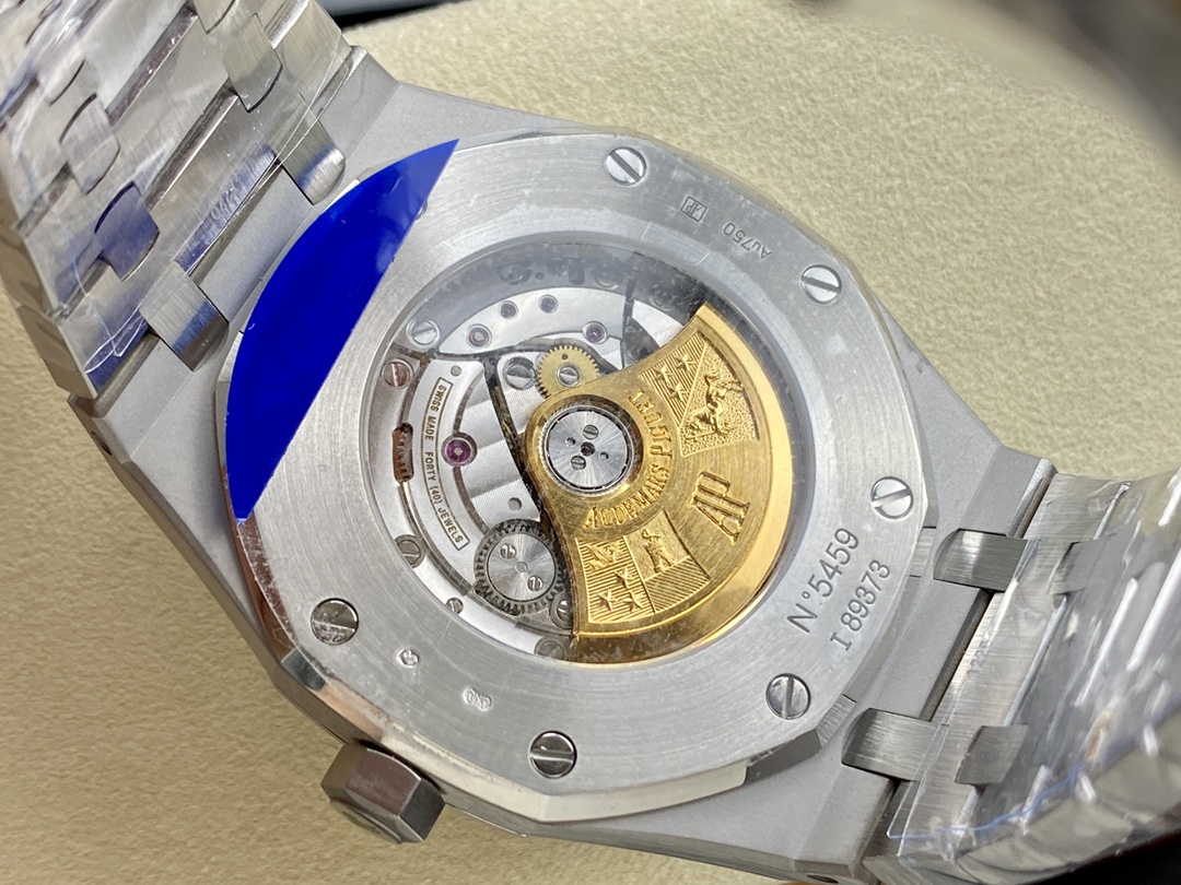 Audemars Piguet Frost Gold 15410