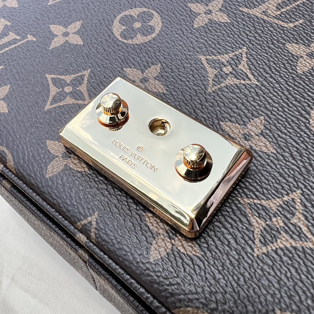 LV164948 bag