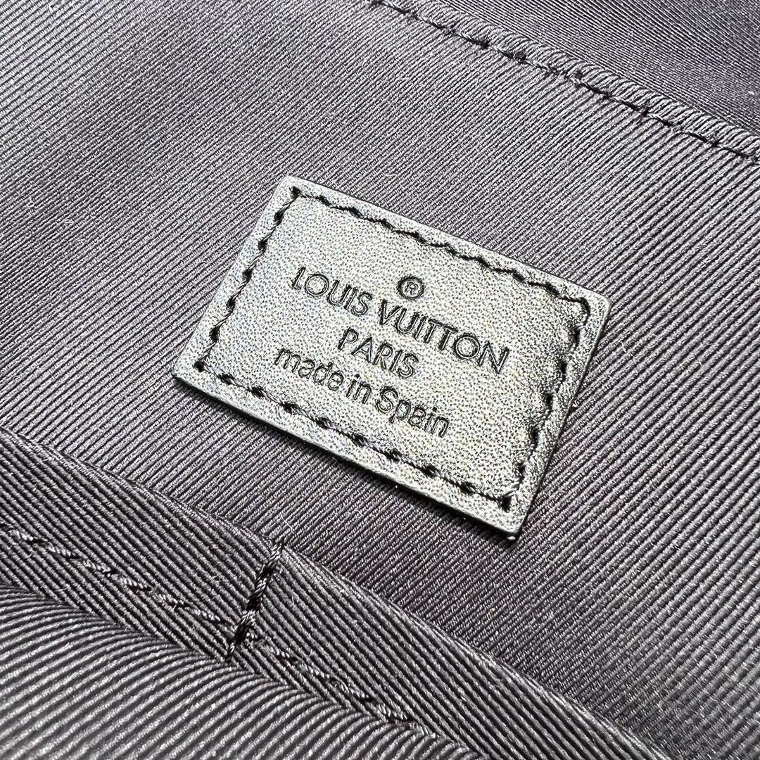 LV164483 men's bag