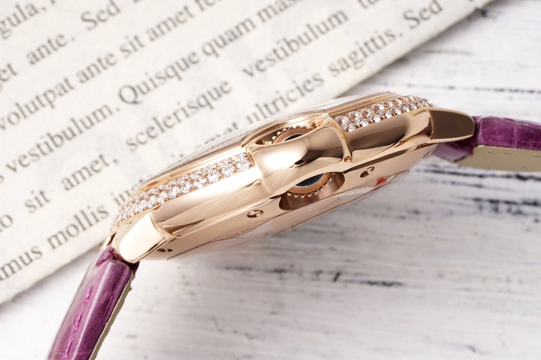 Cartier 33mm blue balloon series watch