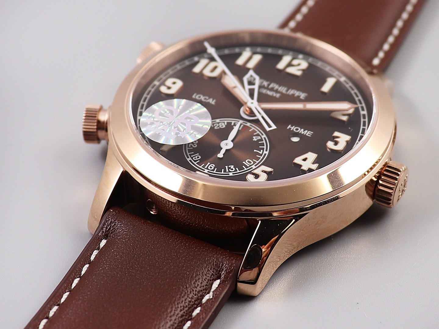 Patek Philippe time zone function ref.5524 Calatrava pilot travel time watch series
