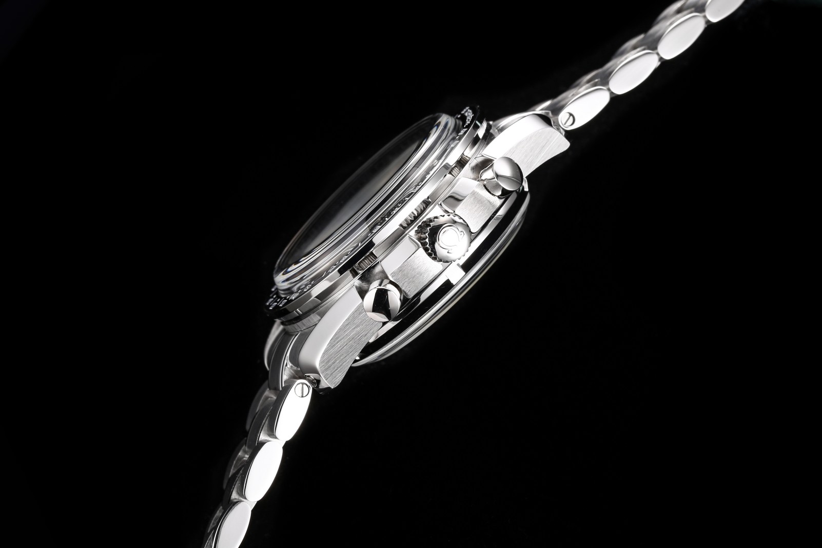 Omega Speedmaster Series Racing Chronograph 329.32.44.51.06.001