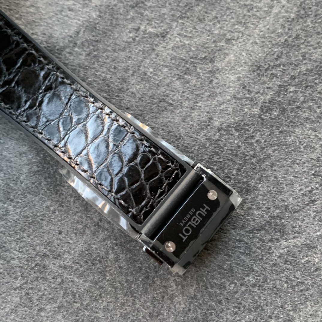 Hublot [ceramic case] 542.CM.1171.RX