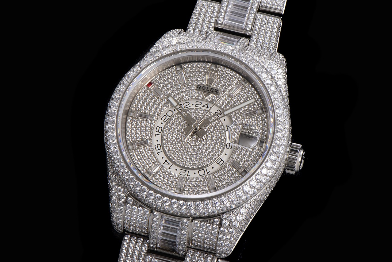 Rolex Sky-Dweller. Sky-Dweller custom version is coming 655983,