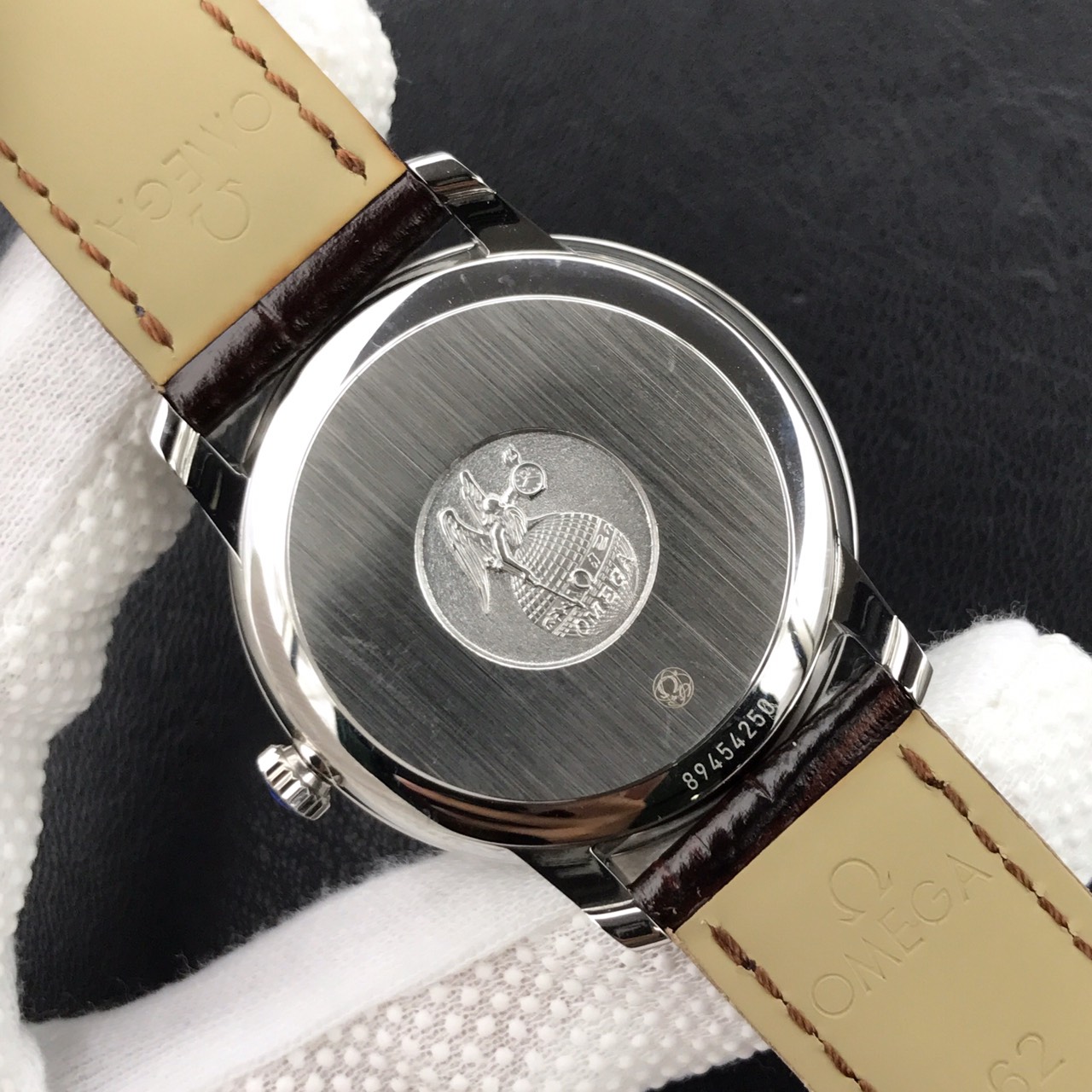 Omega’s new De Ville is a replica of the most powerful Omega De Ville watch