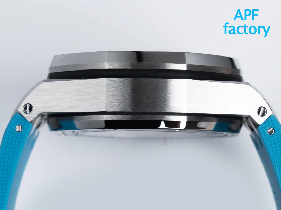 Audemars Piguet Royal Oak Offshore 26238 series 42mm watch