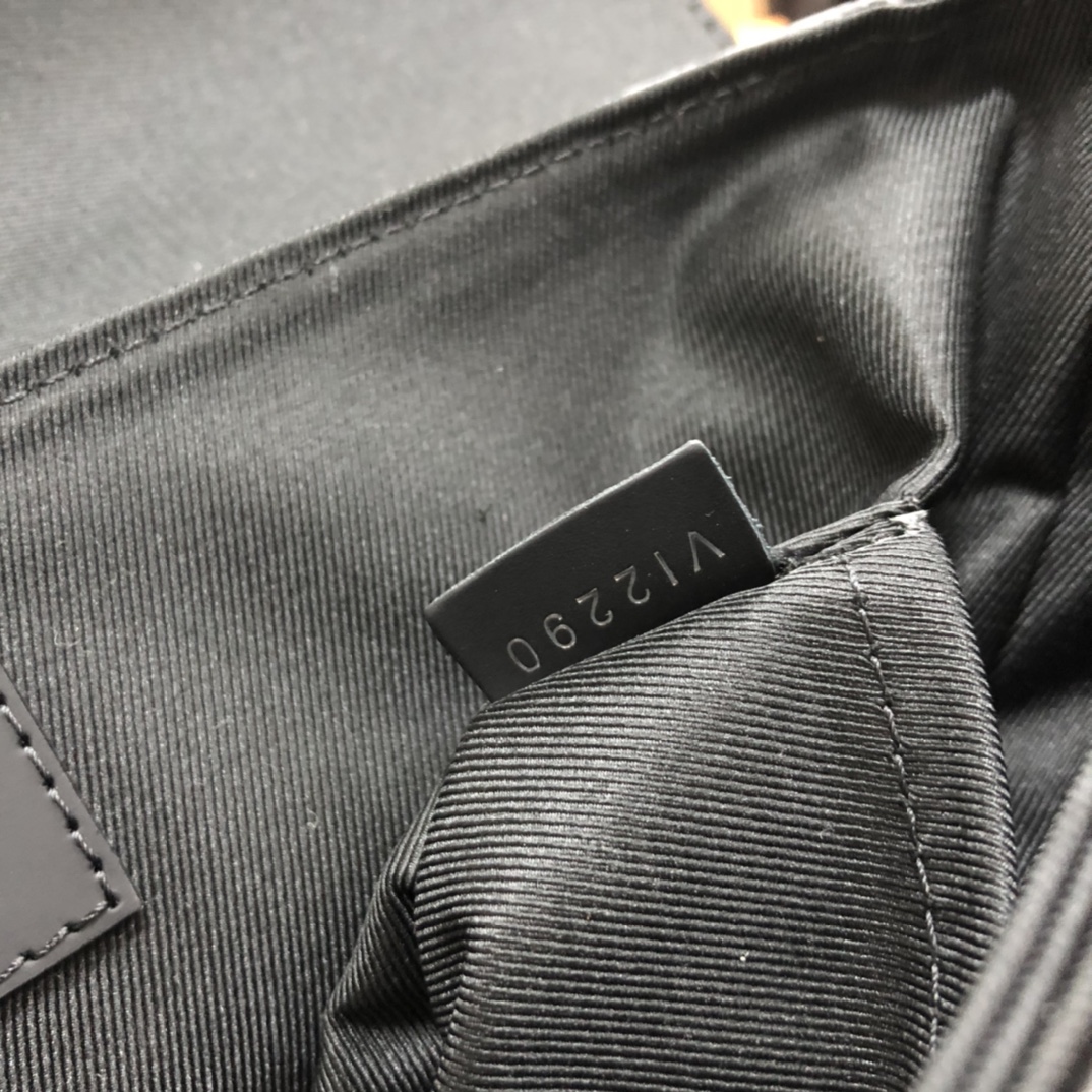 LV164515 men's satchel