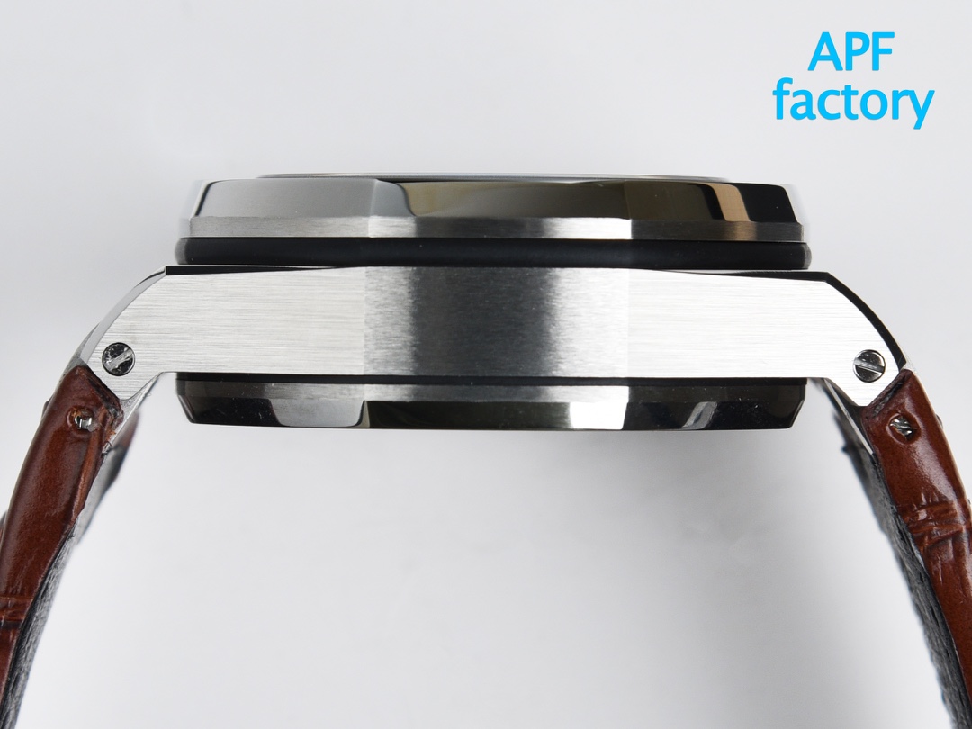 Audemars Piguet Royal Oak Offshore 26238 series 42mm watch