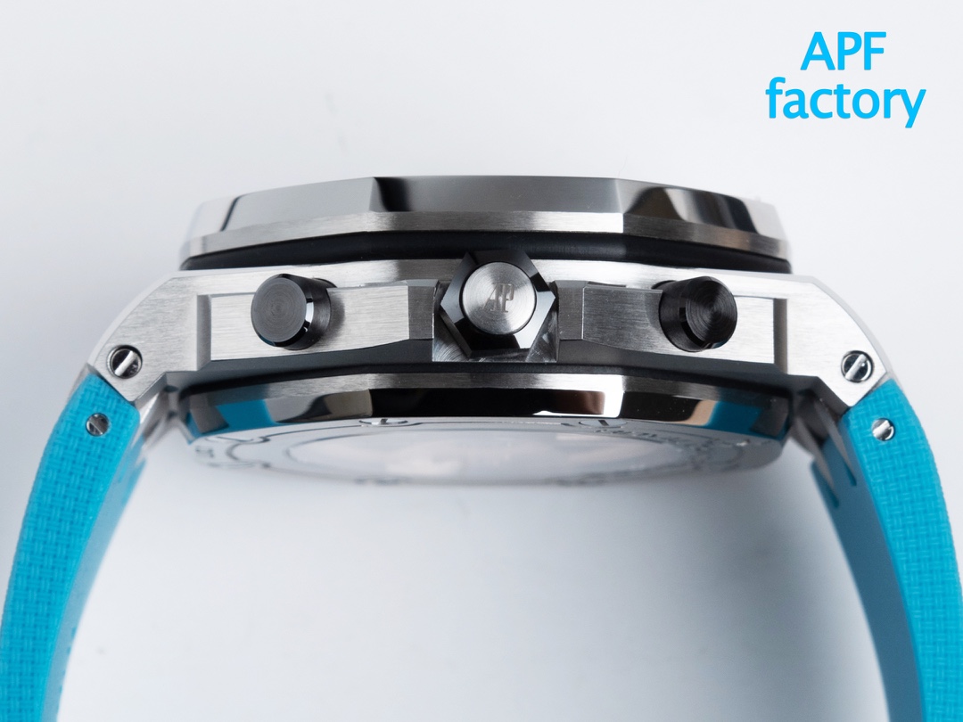 Audemars Piguet Royal Oak Offshore 26238 series 42mm watch