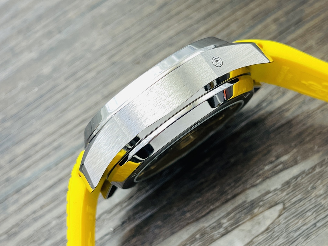 Patek Philippe PP grenade series Aquanaut series RB2 watch! Watch model: 5968A-001)