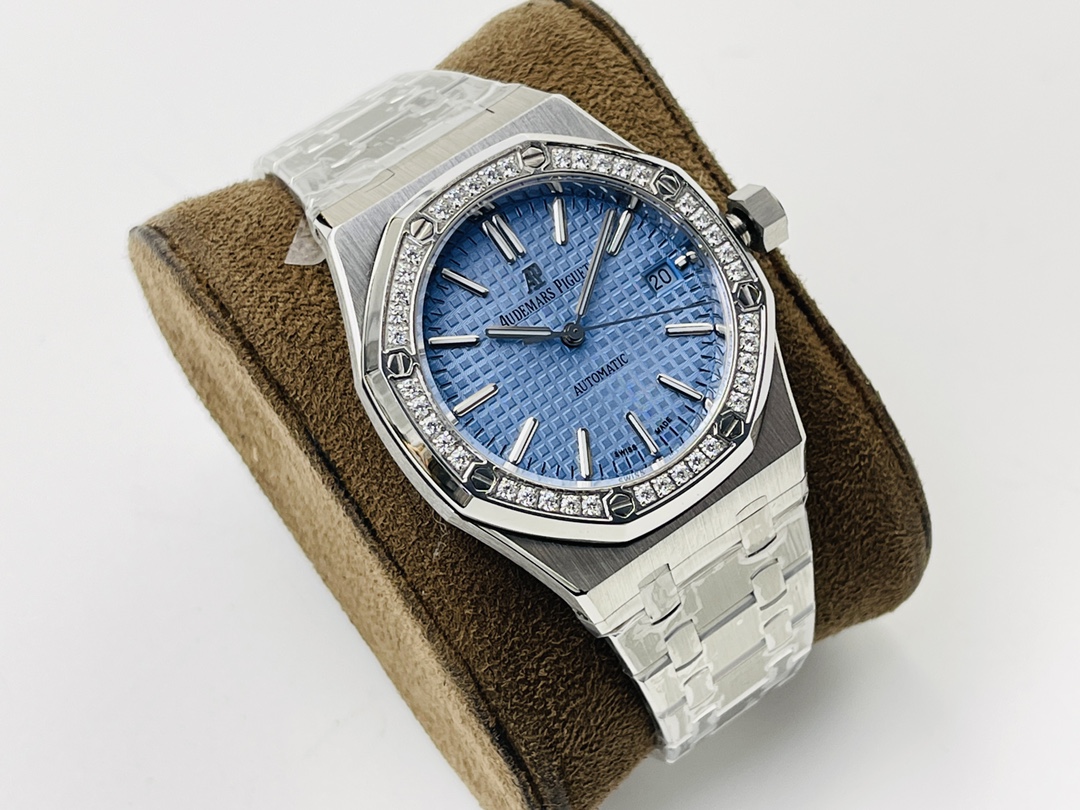 Audemars Piguet A Anniversary Women's Audemars Piguet Royal Oak 37MM Watch!