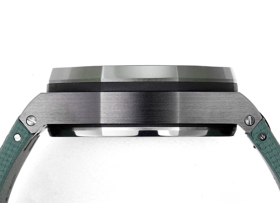 Audemars Piguet Royal Oak Offshore 26238 series 42mm watch