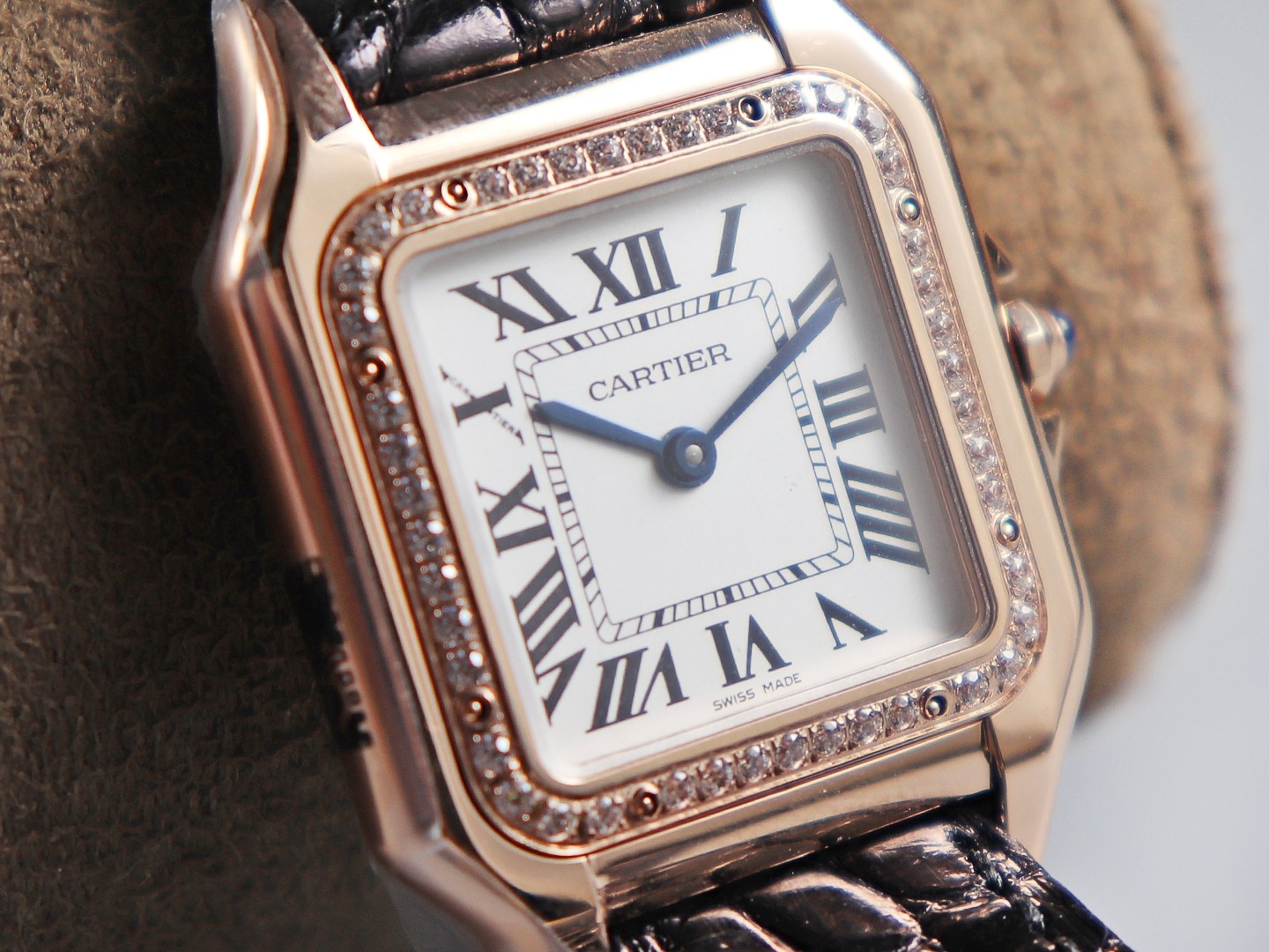 Cartier Panther watch, gorgeous and unruly,