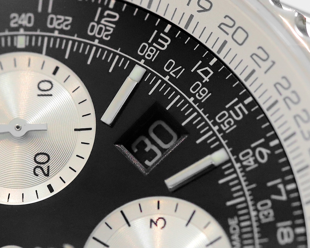 Breitling Navitimer 1 B01 Chronograph.