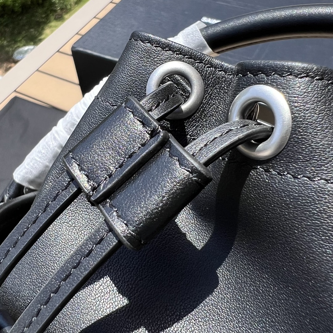 Saint Laurent: 170486