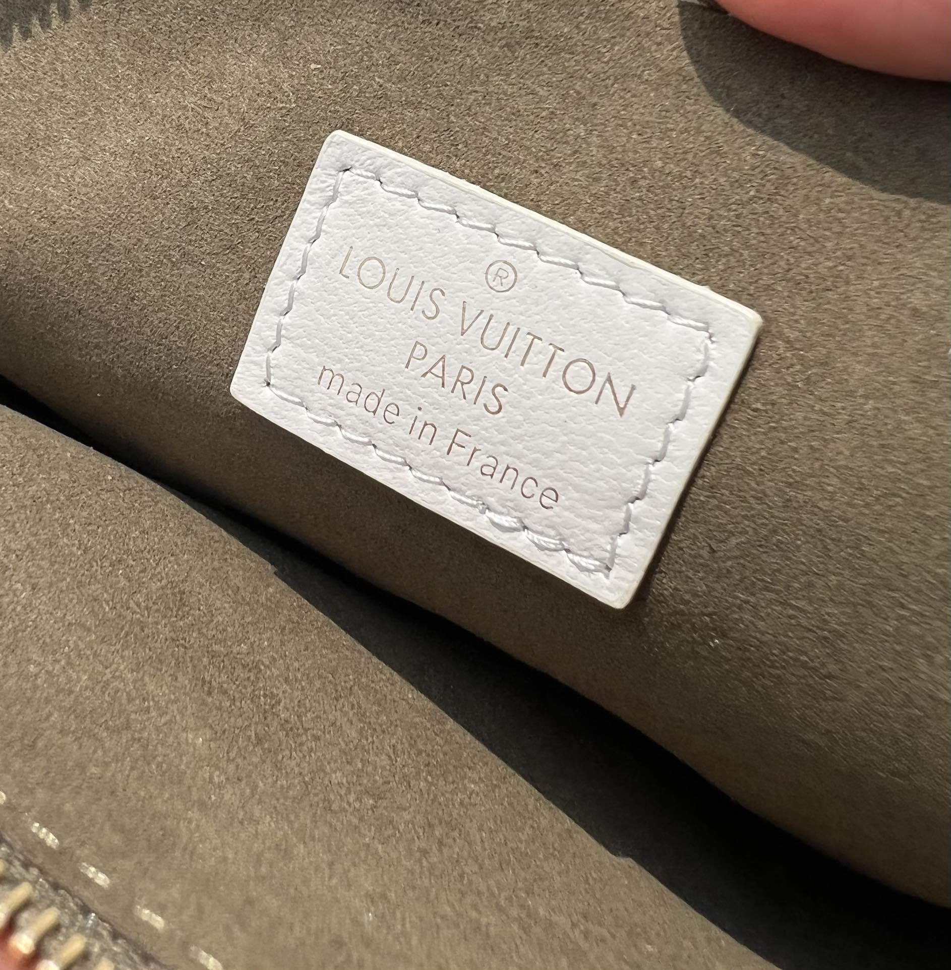 LV164867 denim bag