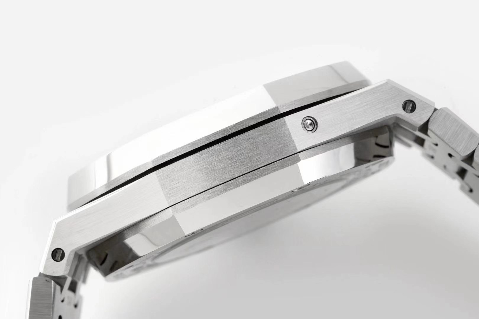 Audemars Piguet Royal Oak series multi-functional watches 26574 and 26606