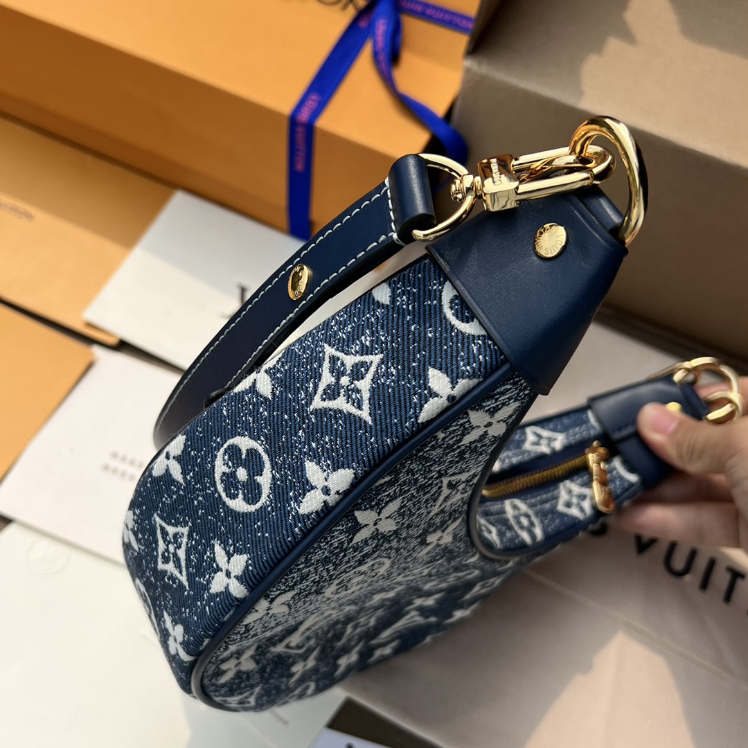 LV164879 denim bag