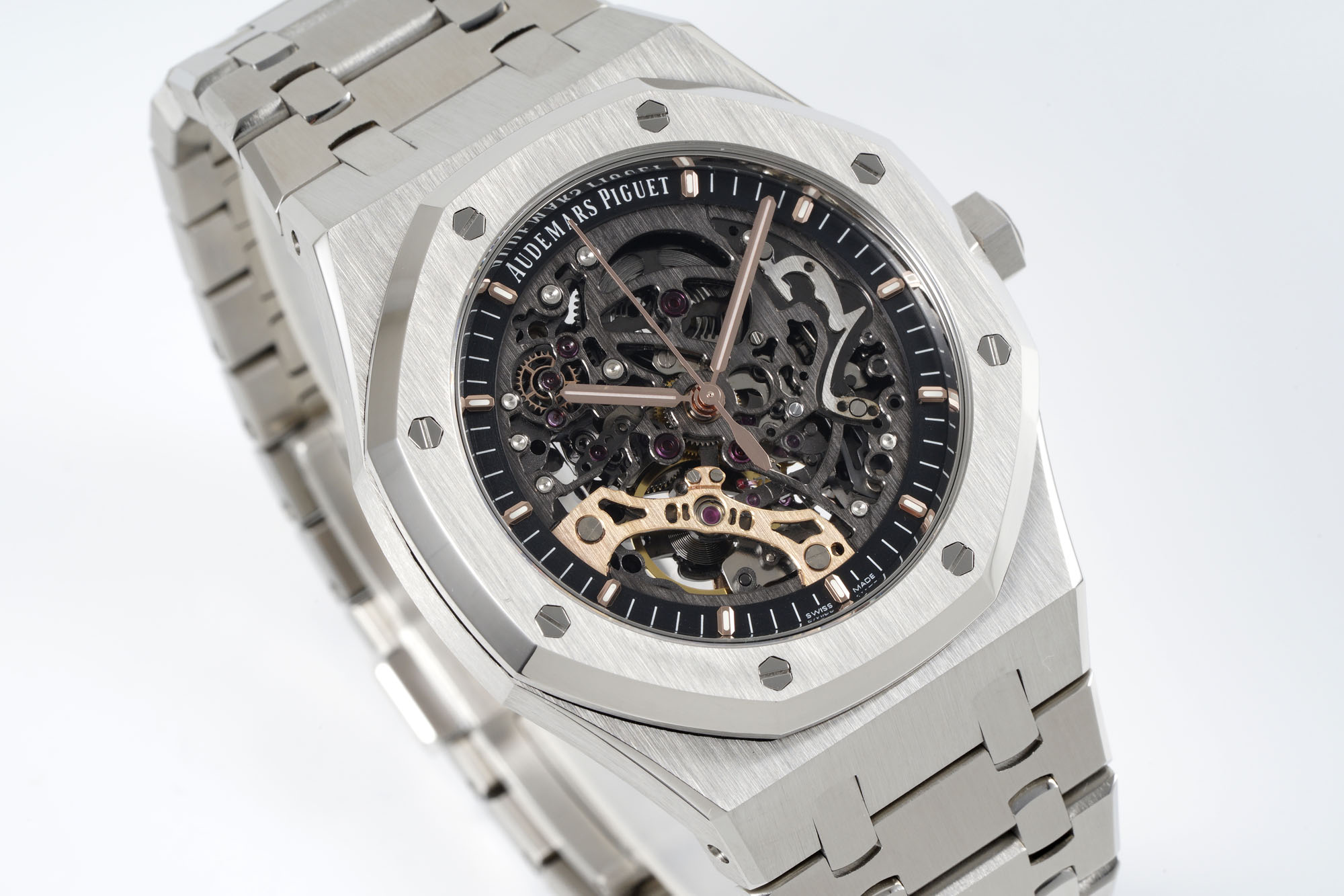 Audemars Piguet Royal Oak Offshore 15407ST.OO.1220ST.01 men's mechanical watch