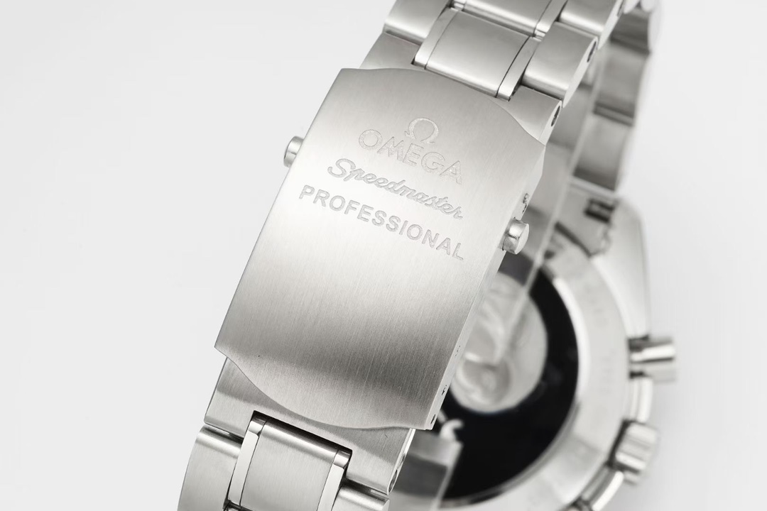 Omega Speedmaster series running seconds chronograph mechanical men's watch