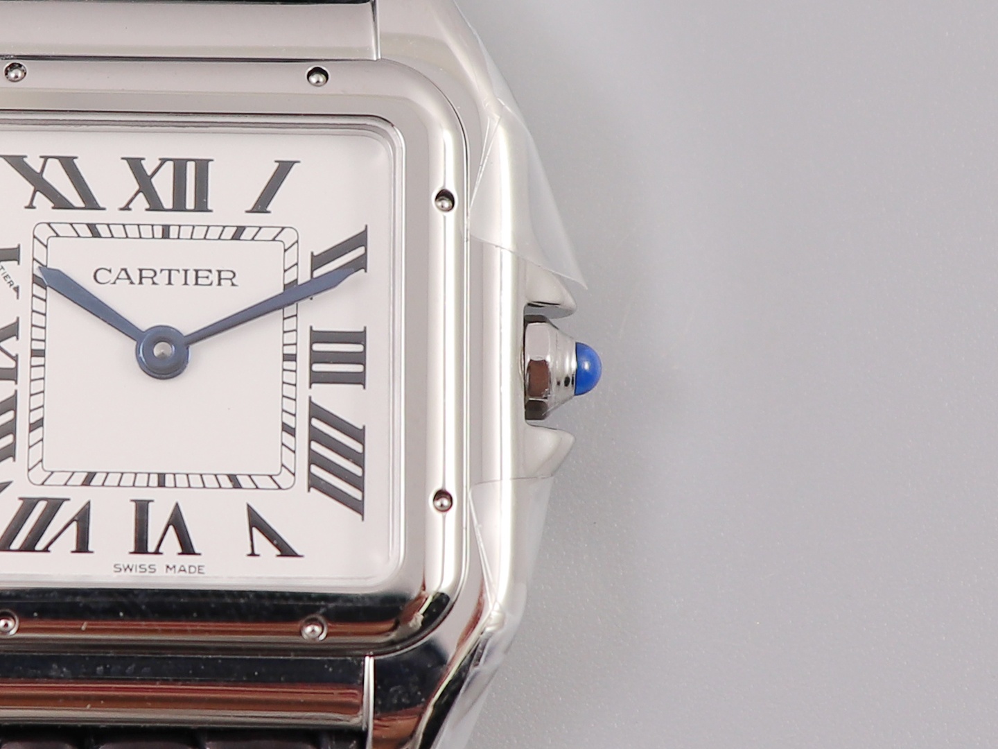 Cartier cheetah watch size: 27 x 37 mm, 22*30 mm,