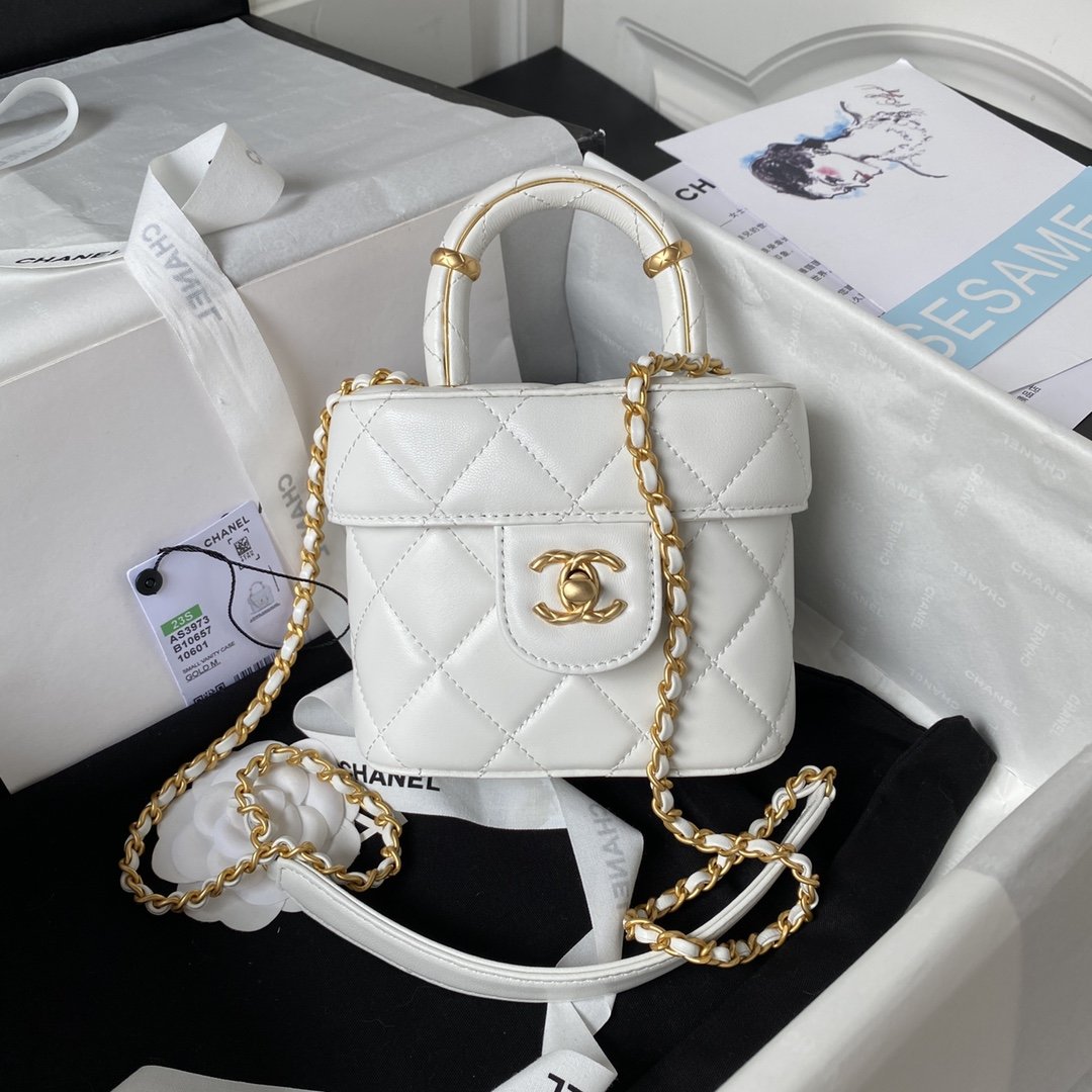 Chanel AS3973 bag