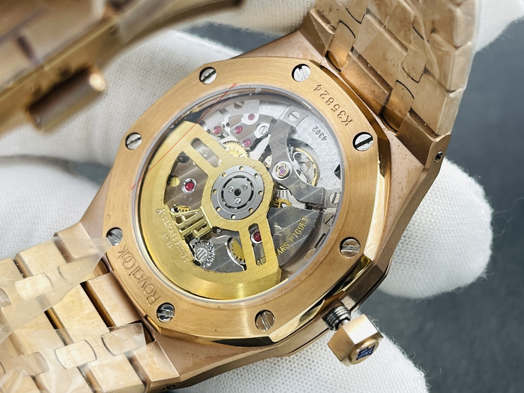 The Royal Oak 15500 is the pinnacle of steel watches