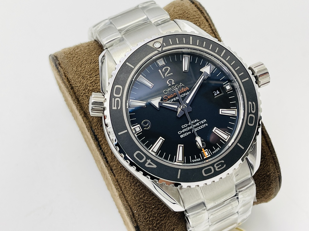 Omega Omega Seamaster Series 600-meter Diving Men's Watch!