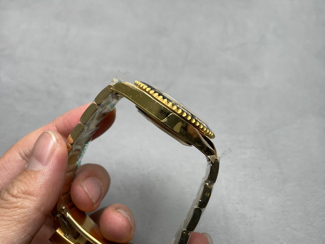 ROF luxury masterpiece, Rolex Submariner rear diamond custom version!